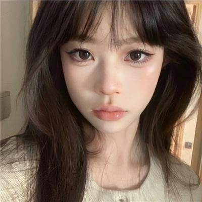 燕子与鹦鹉